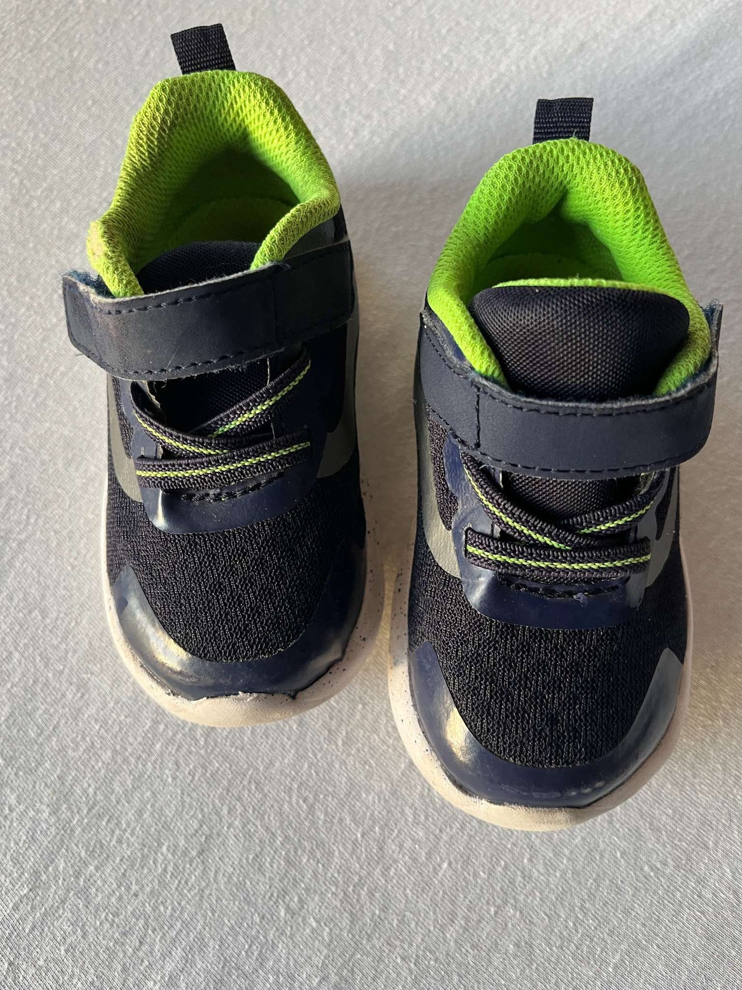 Athletic Works Runners, Size 5, Shoes 5 (Walkers:12-24 mth)