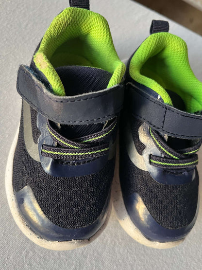 Athletic Works Runners, Size 5, Shoes 5 (Walkers:12-24 mth)