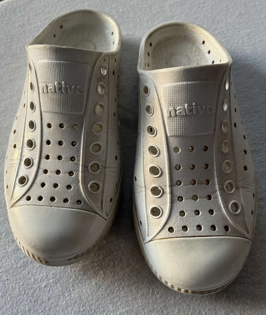 Native Water Shoes, Size 12, White, Shoes 12 (Toddler:2-4yr)