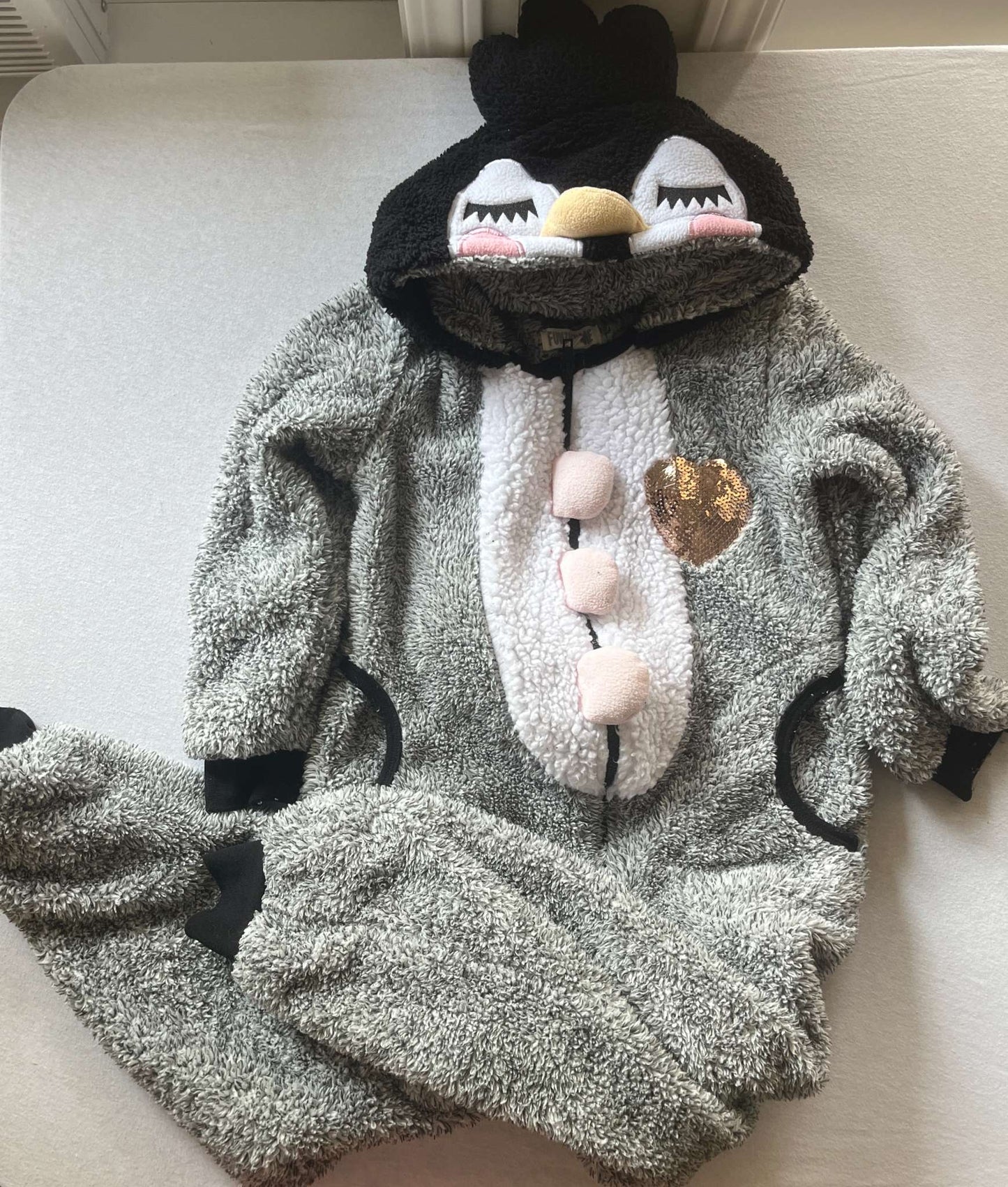 Funzietime Penguin Onsie, Size S (7/8), Kids 7