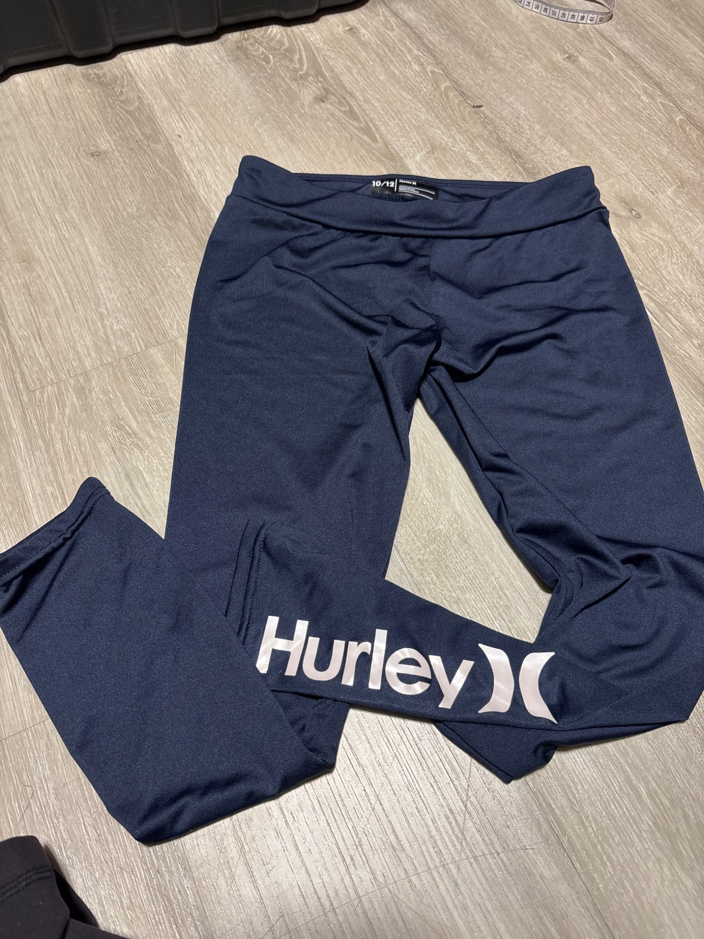 Hurley Girls 10-12 Leggings with White Writing , Kids 10