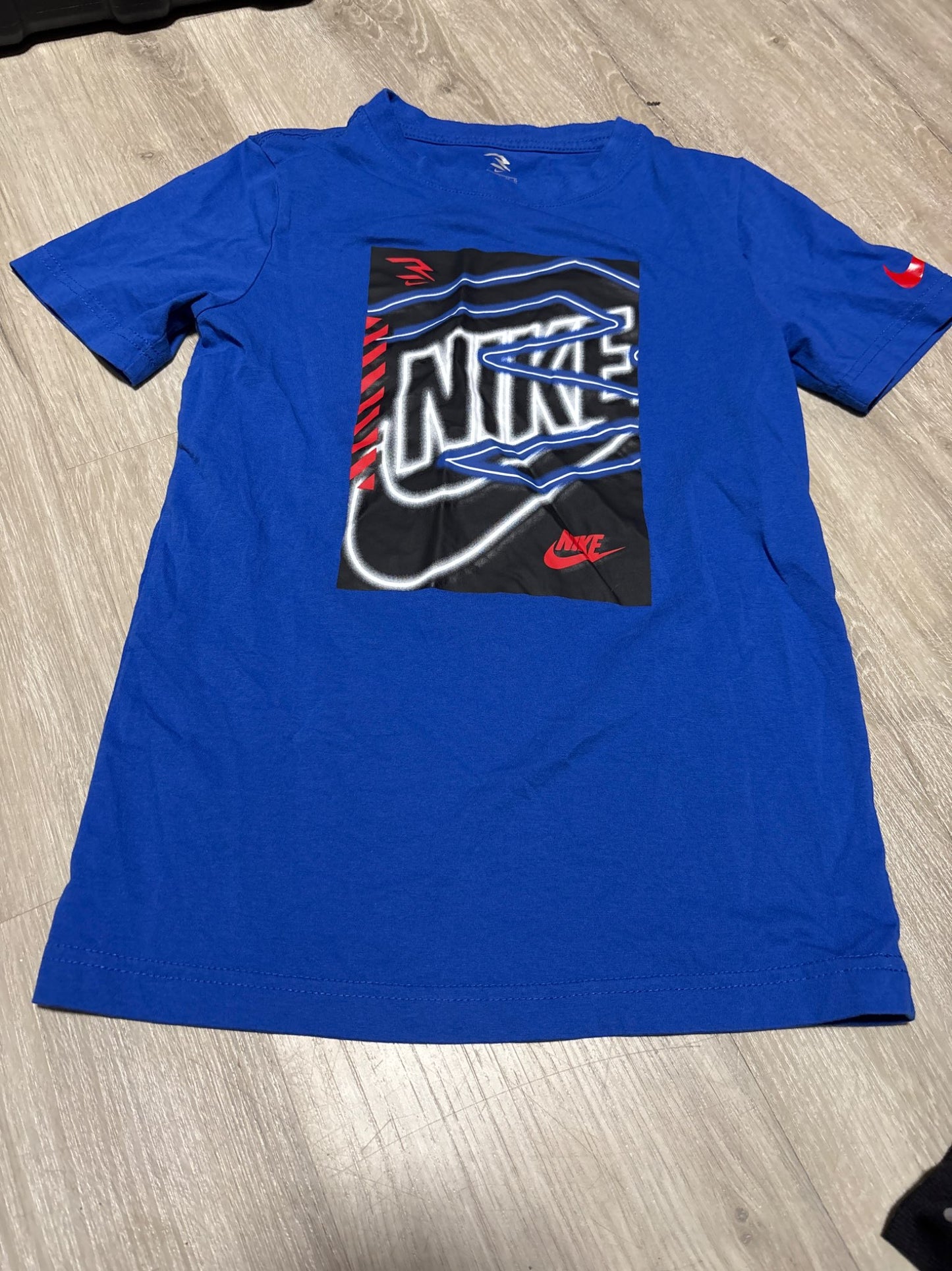Nike Blue Graphic Shirt 10-12 , Kids 10