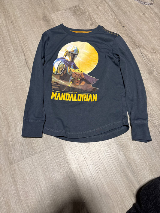 Gap Starwars Grey Longsleeve Graphic Shirt Size 8, Kids 8