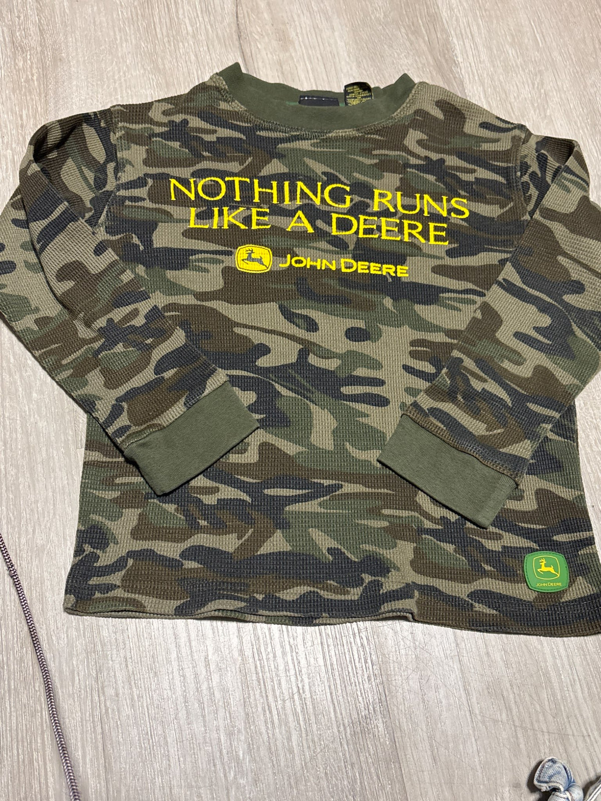 John Deere Camo Waffle Shirt Size 7, Kids 7