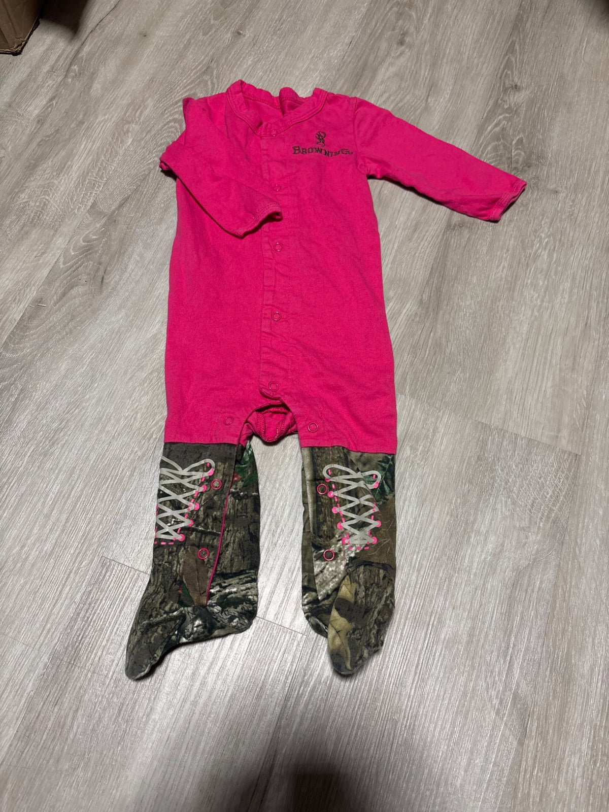 Browning Pink and Camo 9M Jumpsuit , Kids 9 Month (6-9M)