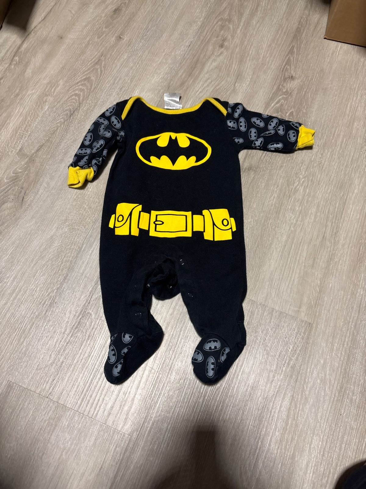 Batman Black and Yellow Sleeper 0-3M, Kids 3 Month (0-3M)