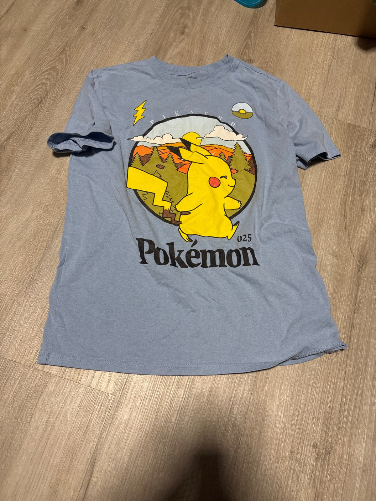 Pokemon Pikachu Boys XL Shirt , Kids 14