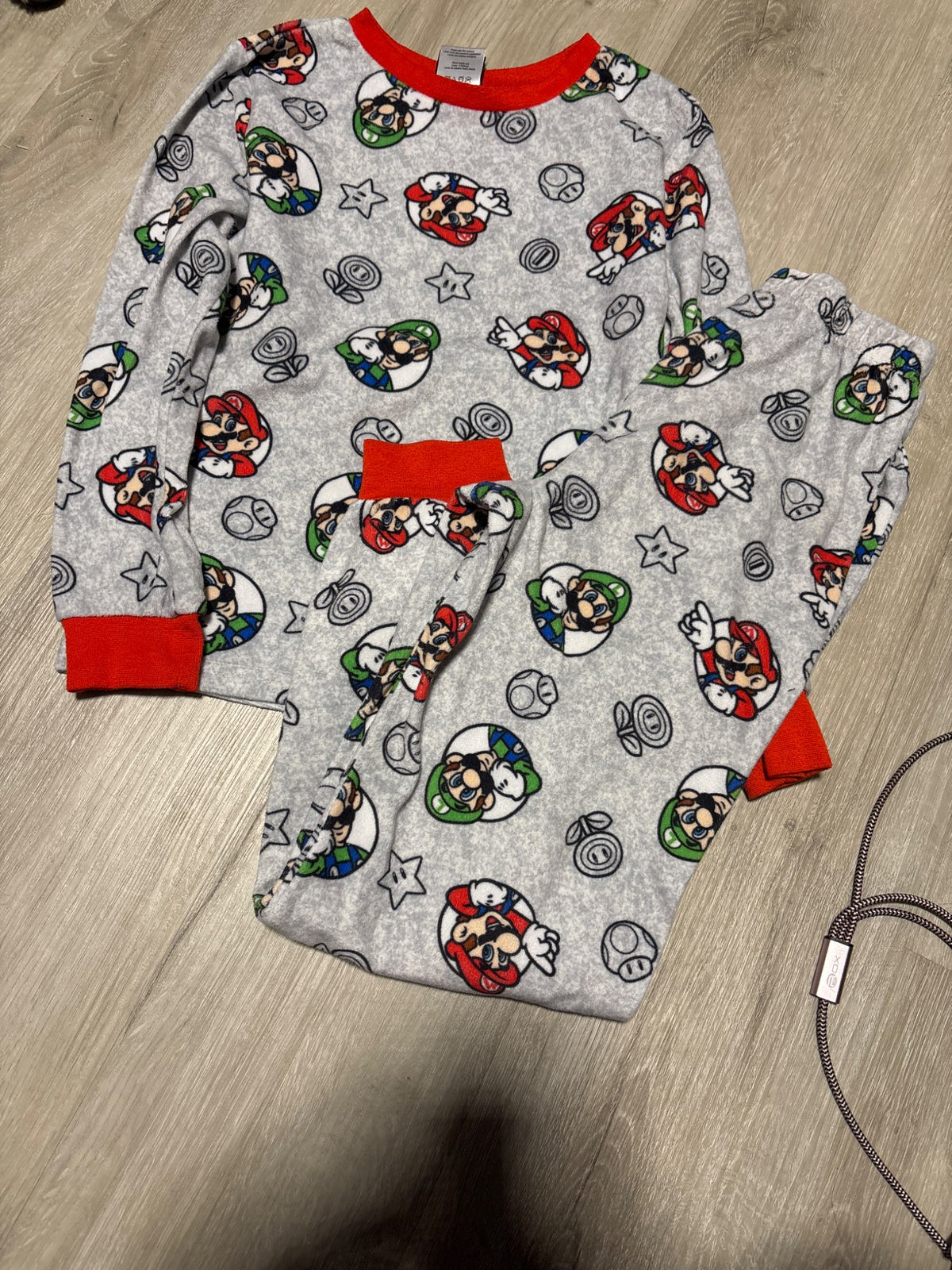 Super Mario Pajamas Set size 7-8, Kids 7