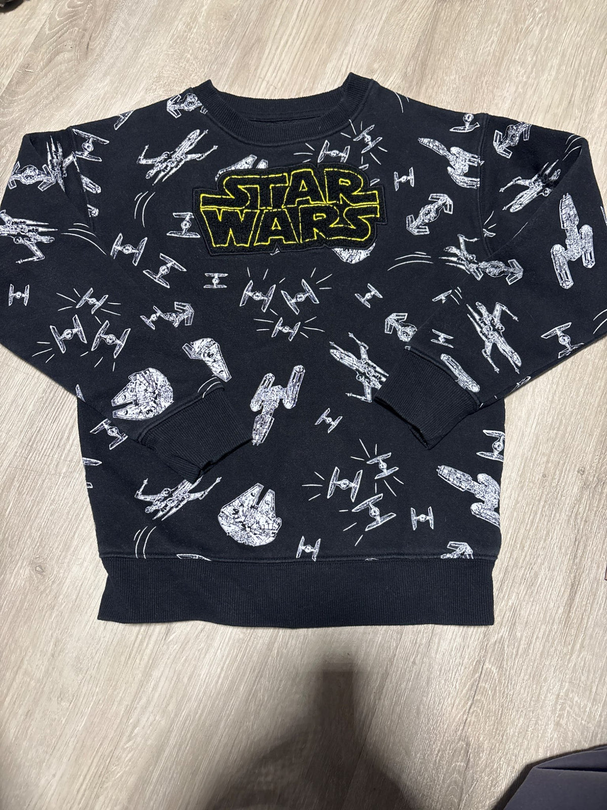 Star Wars Black Crew Neck with Spaceships size 7, Kids 7