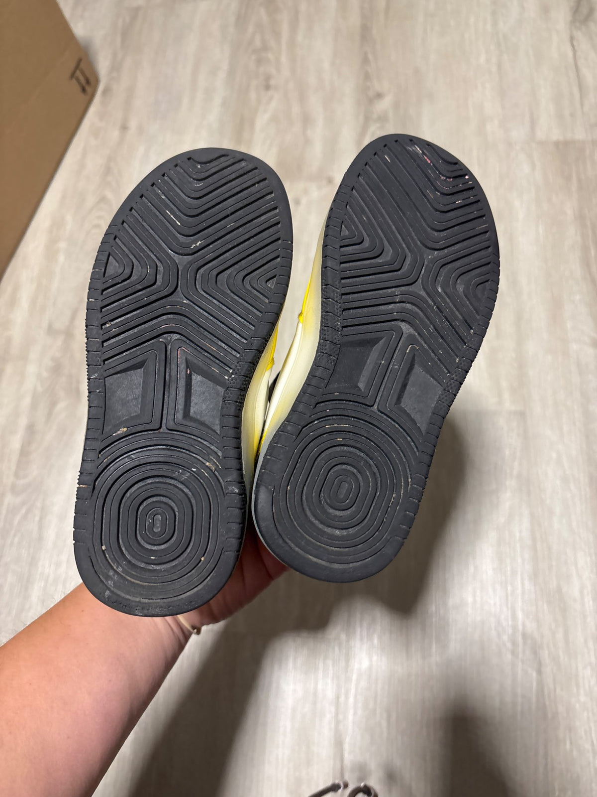 Pokemon Velcro Sneakers Size 12 , Shoes 12 (Toddler:2-4yr)