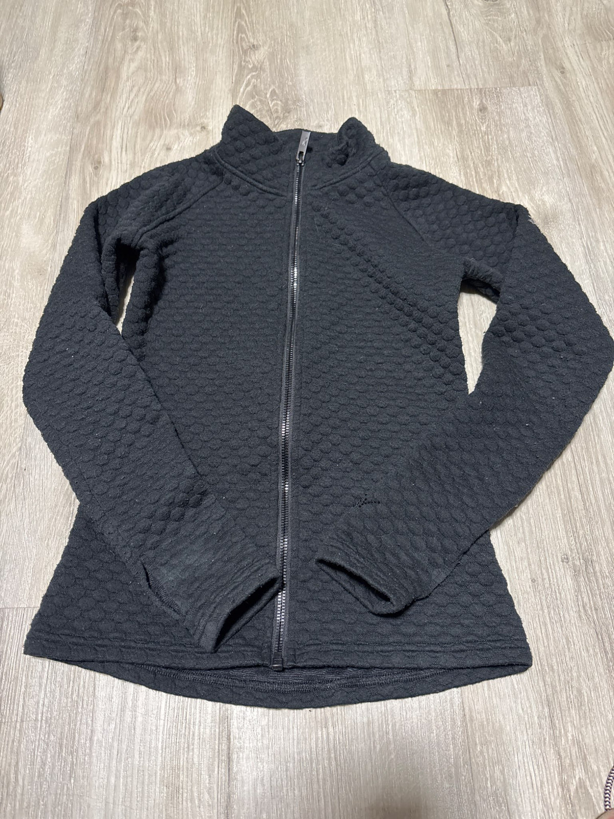 Jiv Sport Dance Sweater Size 150 (10-12), Kids 10