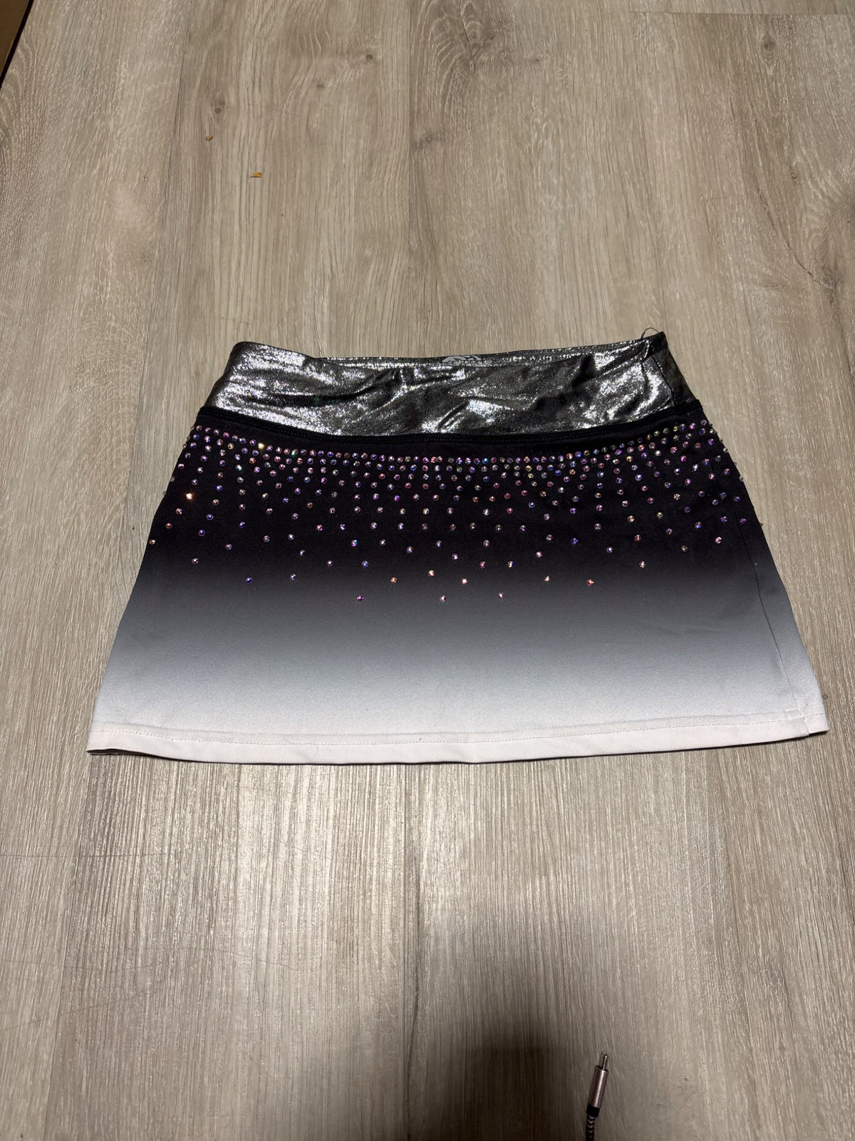 GlobalX black and White Dance Skirt Large, Kids 10