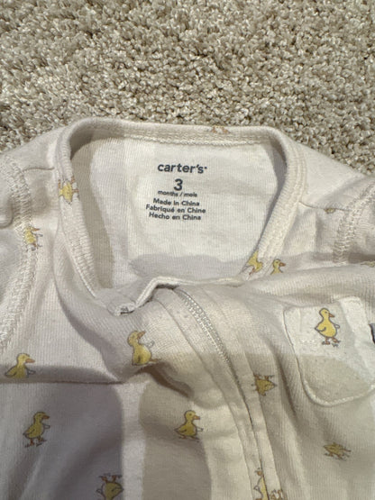 Carters 3 month zip sleeper, Kids 3 Month (0-3M)