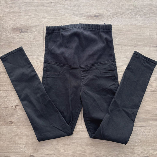 UNIQLO maternity black stretch jeans, Maternity S (4-6)