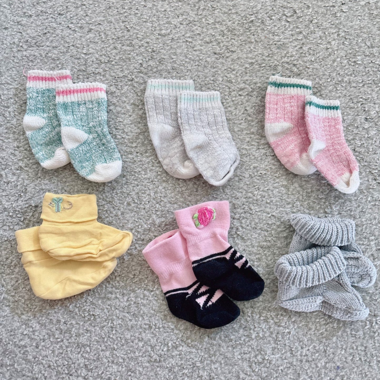 Baby socks and booties bundle - 6 pairs