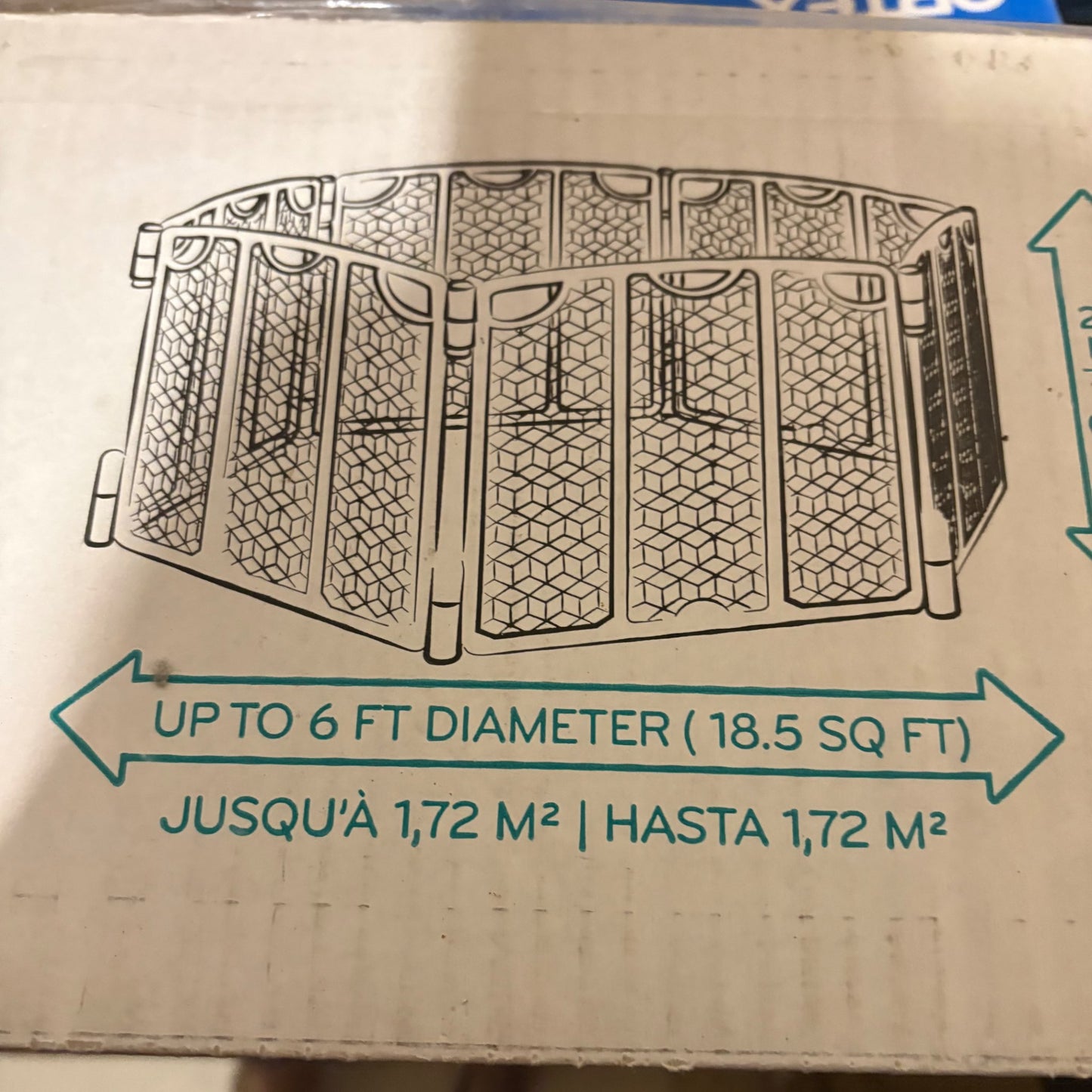 EVENFLO indoor/outdoor play space (6-panel adjustable play area + 2-panel extension)