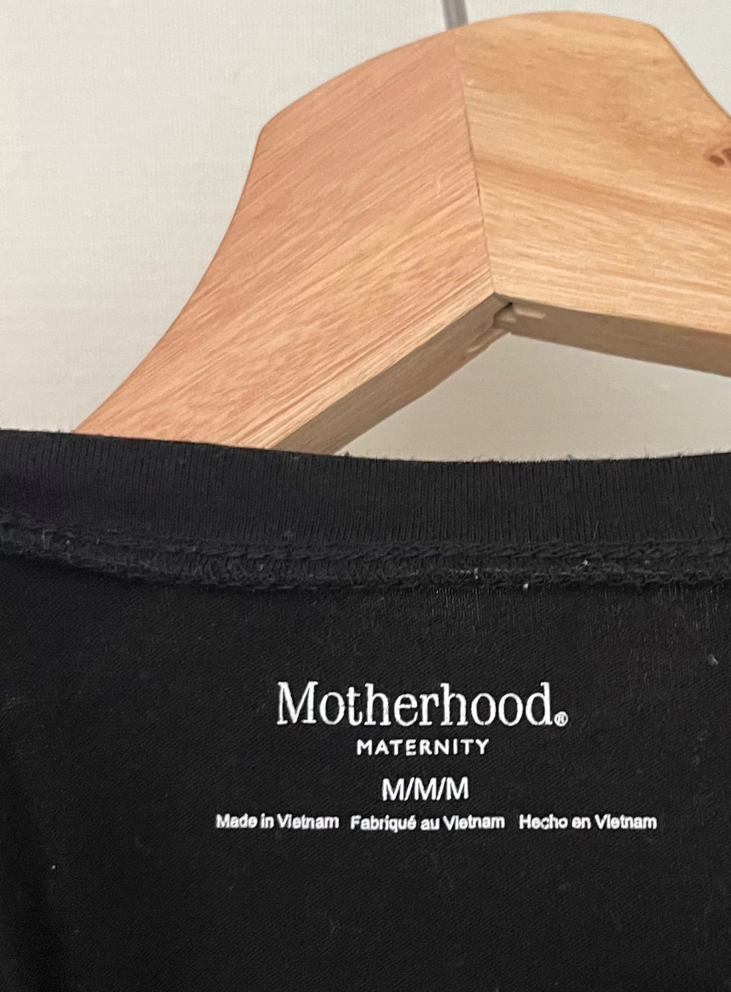 Motherhood Maternity Black Tee , Maternity M (8-10)