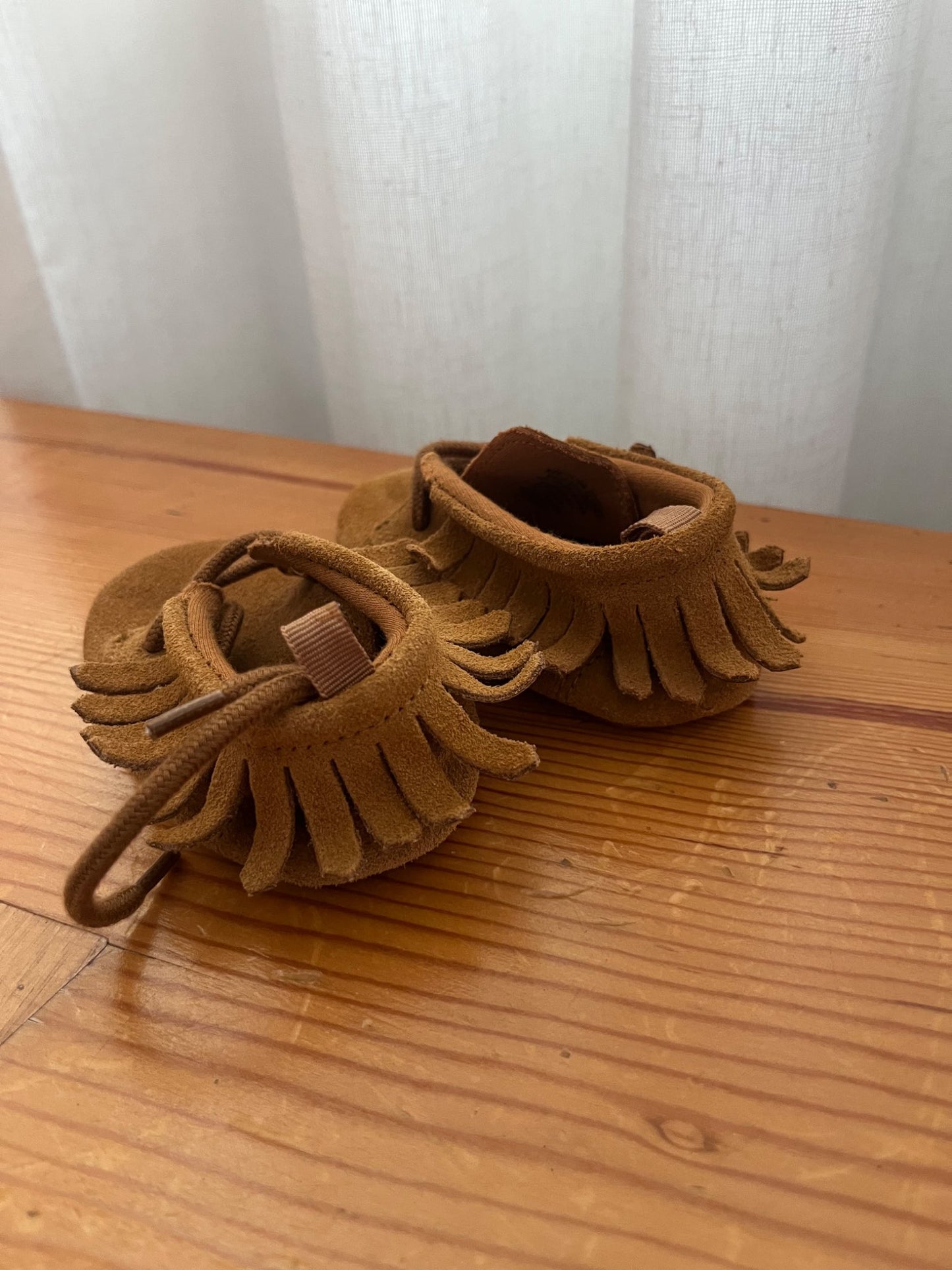 Baby Gap Faux Suede Moccasins (12-18 months), Shoes 5 (Walkers:12-24 mth)