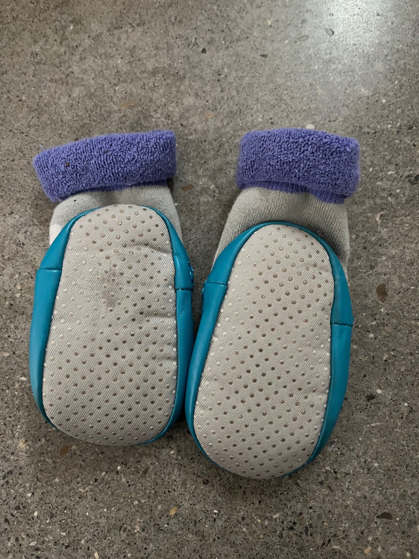 Native Northwest indigenous Art Baby Booties , Shoes 4.5 (Walkers:12-24 mth)