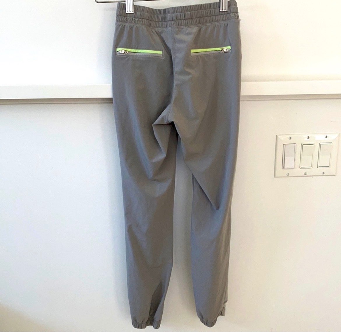 Ivivva Track Pants / Joggers , Kids 8