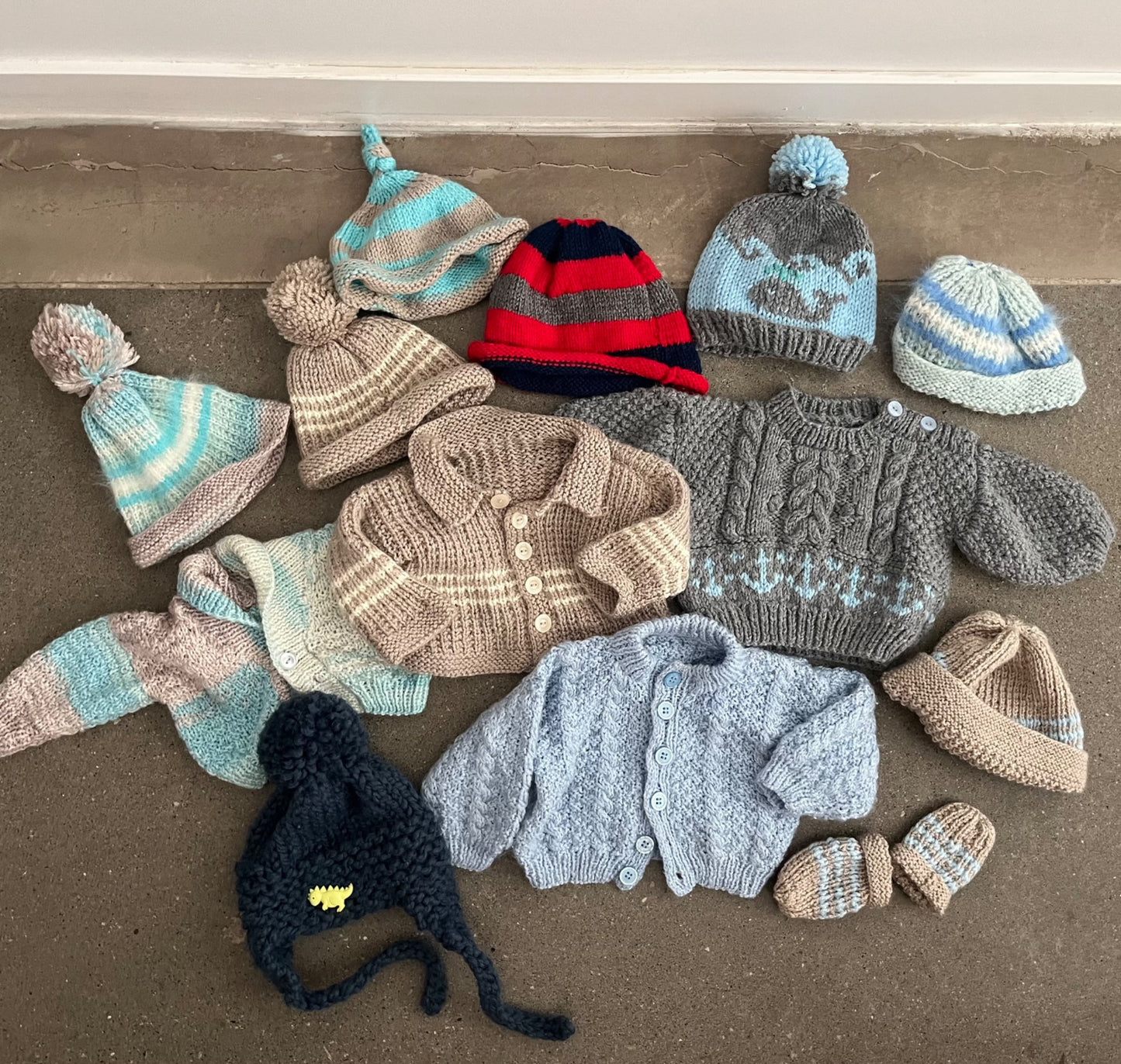 Infant Knit Sweater & Hat Bundle (Newborn to 12 months), Kids 9 Month (6-9M)