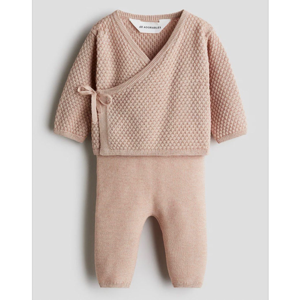 H&M Adorables Knit Set (Retail $55), Kids 3 Month (0-3M)