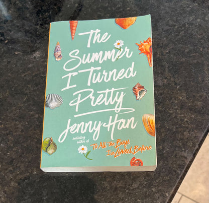 Book - The Summer I Turned Pretty