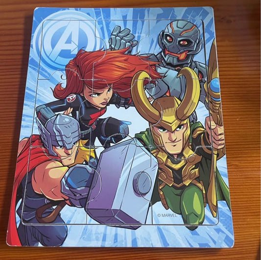 Marvel Avengers 9-Piece Board Puzzle
