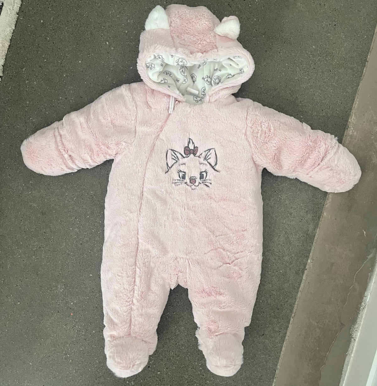 Disney Aristocats Pram Suit , Kids 6 Month (3-6M)