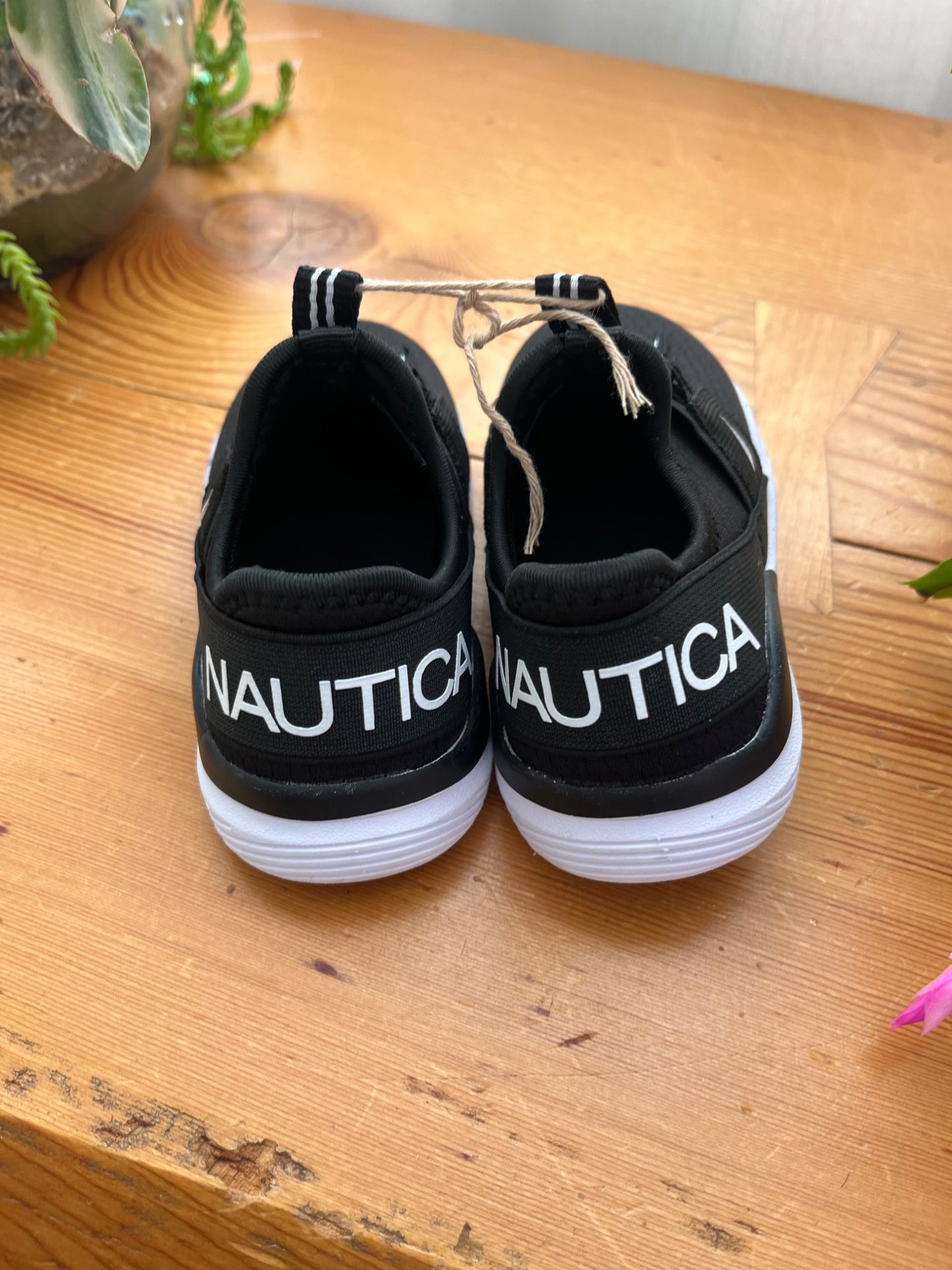 NEW Nautica Slip-On Sneakers , Shoes 6 (Walkers:12-24 mth)
