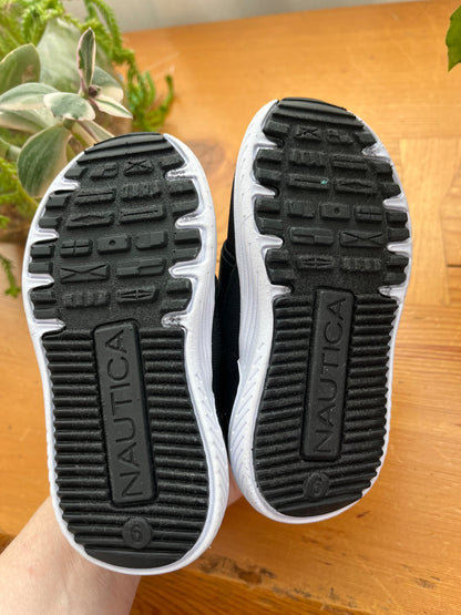 NEW Nautica Slip-On Sneakers , Shoes 6 (Walkers:12-24 mth)