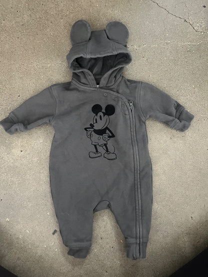 Baby Gap x Disney One Piece Sweatsuit (Retail $50), Kids 3 Month (0-3M)