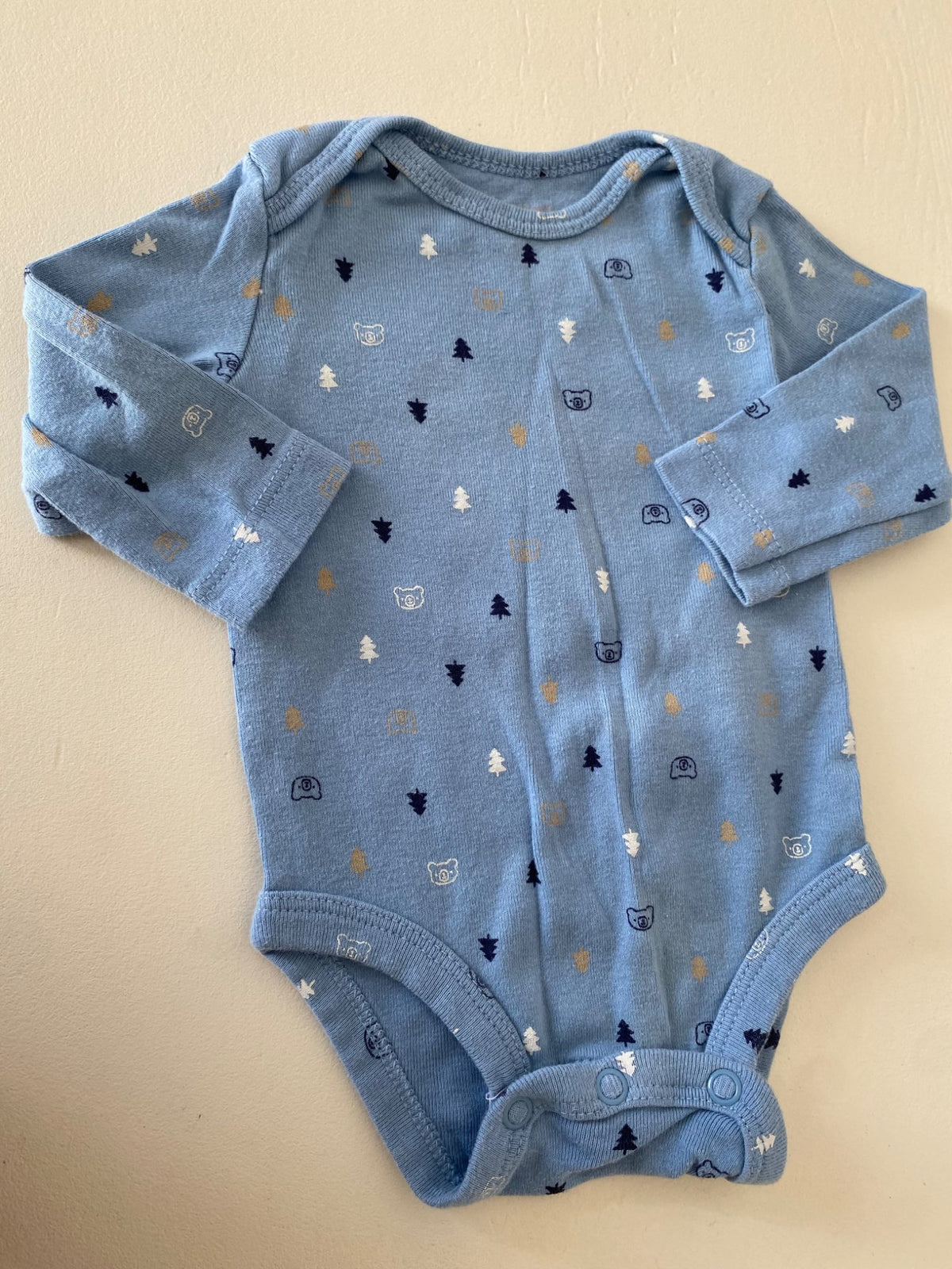 Carter’s 3 month long sleeved onesie bundle, Kids 3 Month (0-3M)