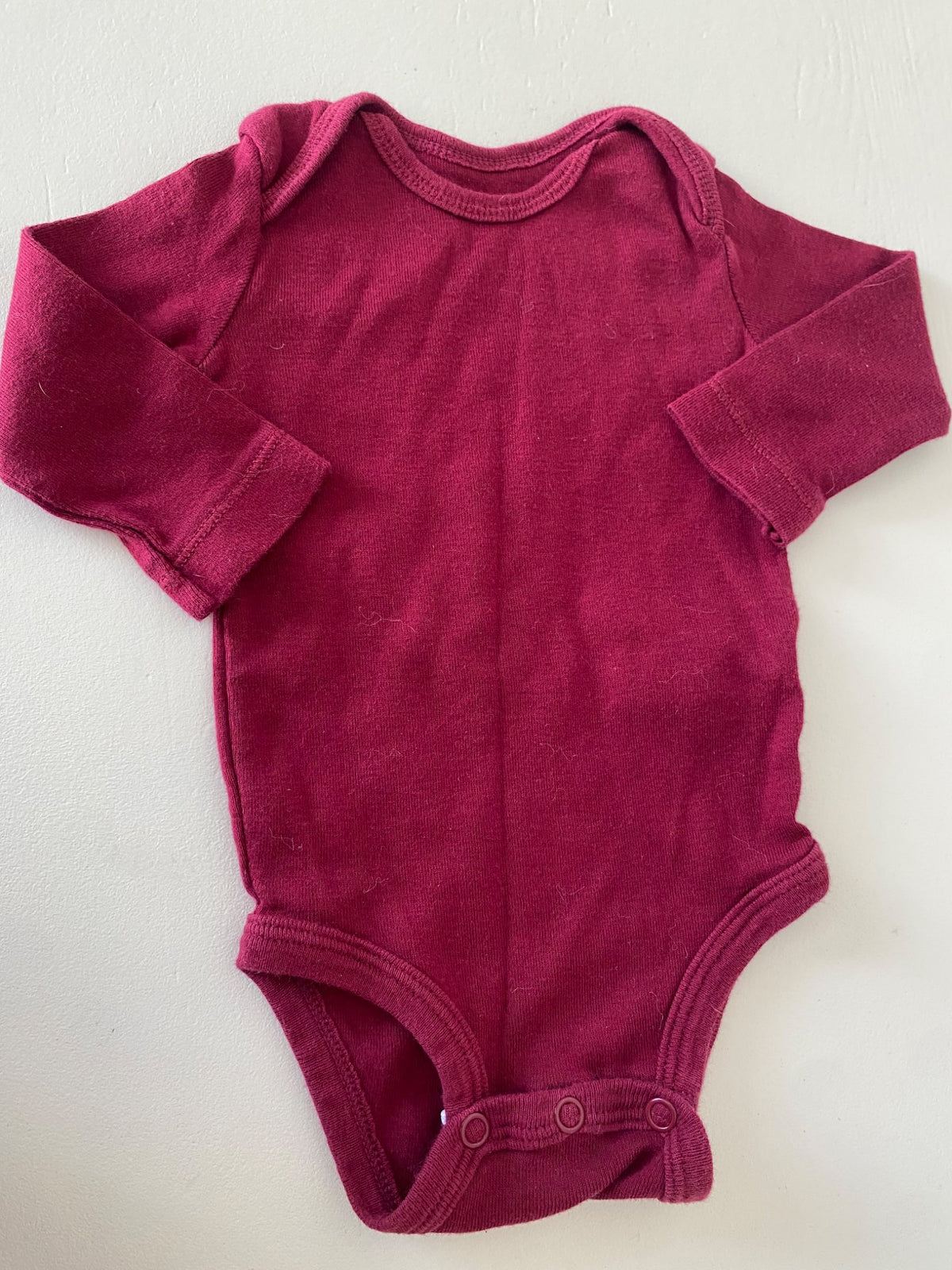 Carter’s 3 month long sleeved onesie bundle, Kids 3 Month (0-3M)