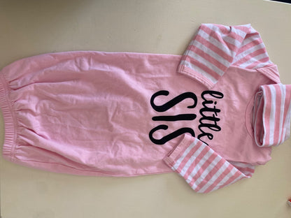 BNWOT 6-12 month baby girl bundler sleepers with matching bows, Kids 9 Month (6-9M)