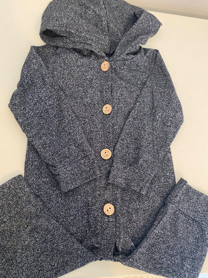 EUC long sleeved romper with hood, Kids 9 Month (6-9M)