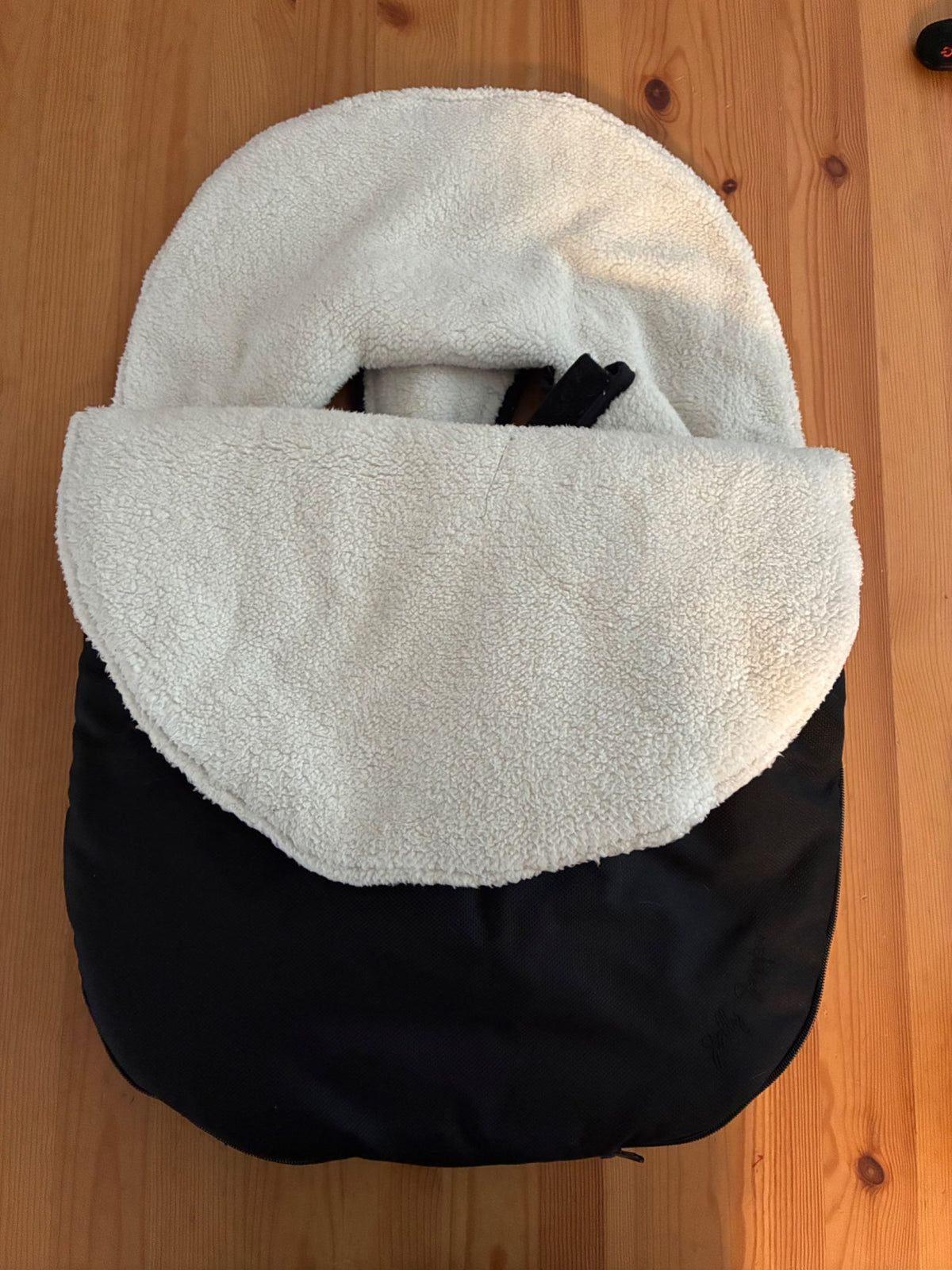 EUC jolly jumper cuddle bag for car seat