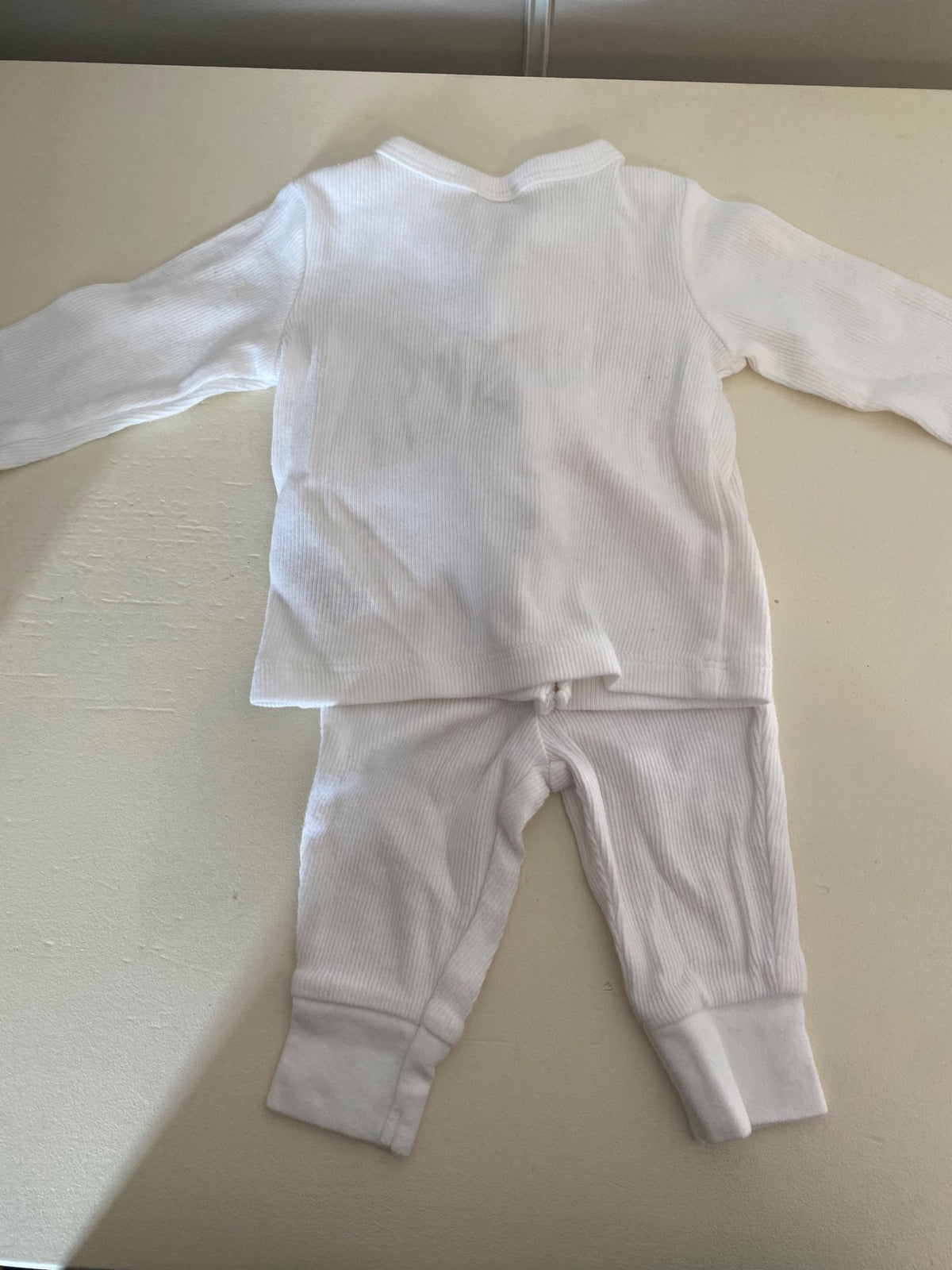 EUC Carter’s baby outfit, Kids 3 Month (0-3M)