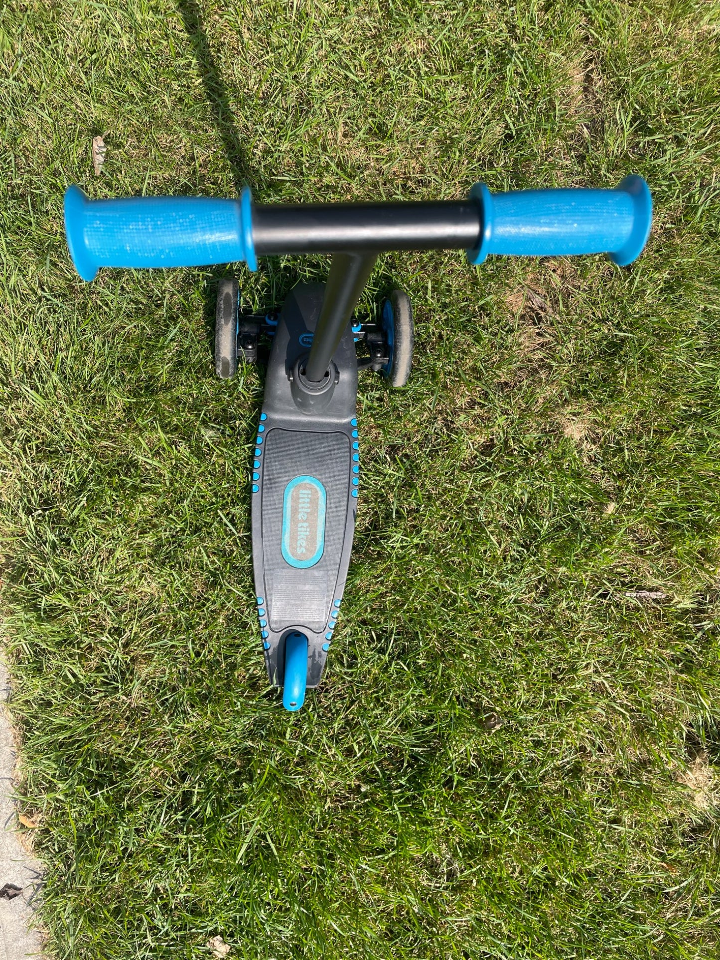 Little Tikes scooter