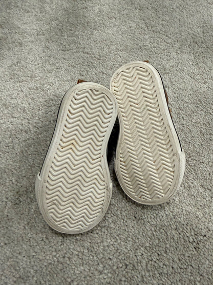 Joe Fresh 4T Sneakers, Shoes 4 (Baby: 0-12 mth)