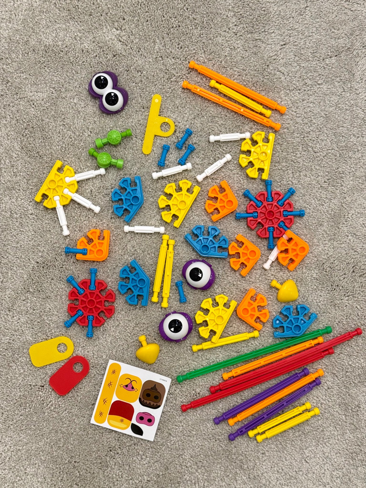 62-Piece K’Nex Set