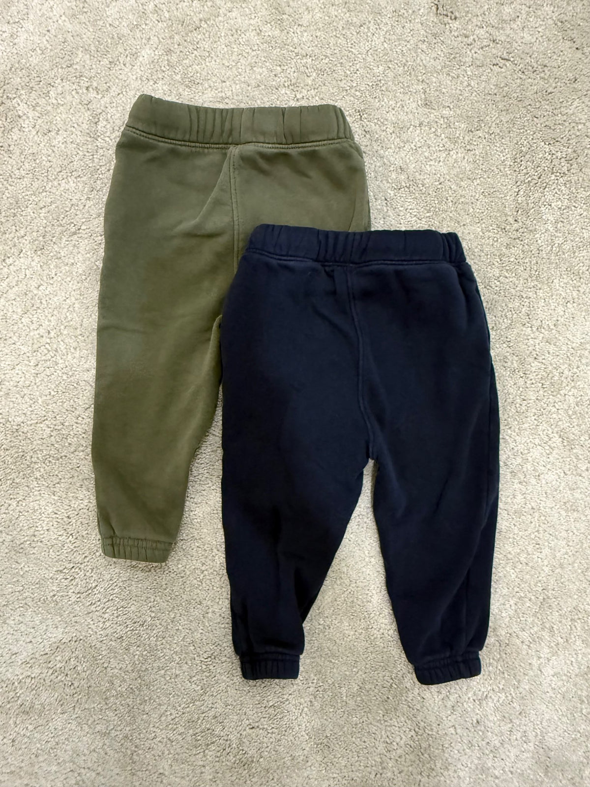 2-pack Old Navy Unisex Logo-Graphic Jogger Sweatpants, size 18-24M, retail $24.99 per pair, Kids 24 Month (18-24M)