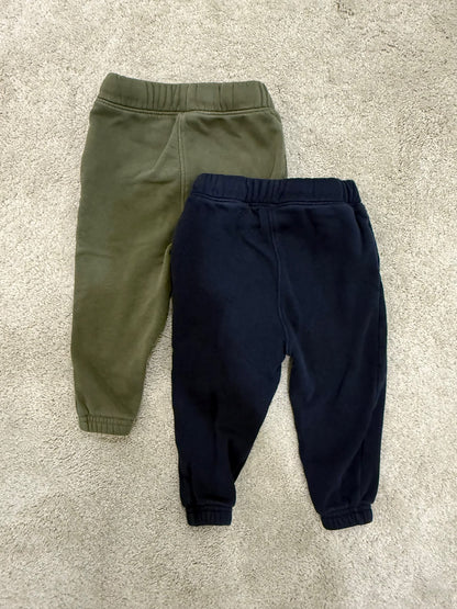 2-pack Old Navy Unisex Logo-Graphic Jogger Sweatpants, size 18-24M, retail $24.99 per pair, Kids 24 Month (18-24M)