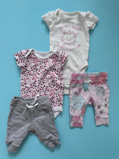Mom and Dads Alarm Clock + Floral Outfit, Kids Newborn