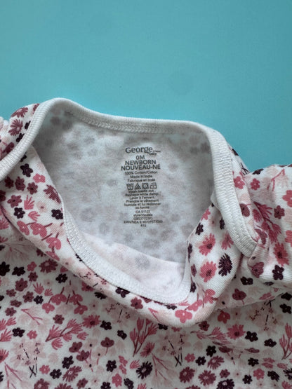 Mom and Dads Alarm Clock + Floral Outfit, Kids Newborn