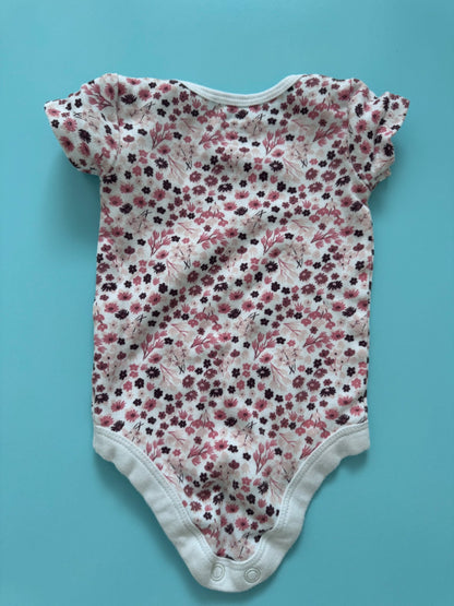Mom and Dads Alarm Clock + Floral Outfit, Kids Newborn