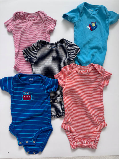 5 Boys Bodysuits including Robot and Alien design, Kids 6 Month (3-6M)