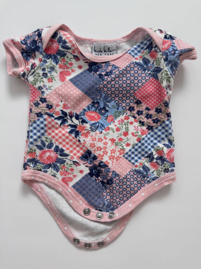 Set of 4 girls bodysuits, Kids 3 Month (0-3M)
