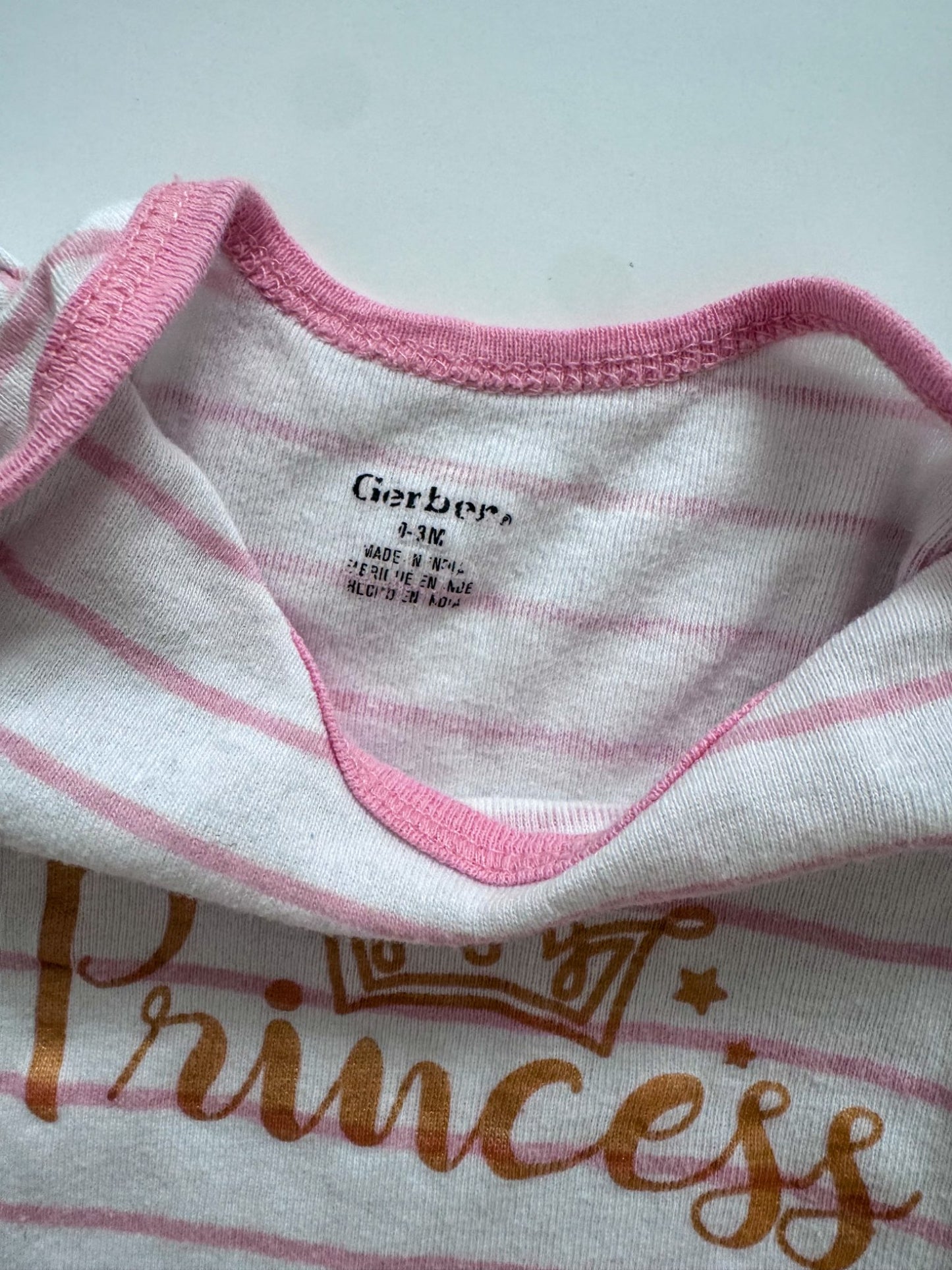 Set of 4 girls bodysuits, Kids 3 Month (0-3M)
