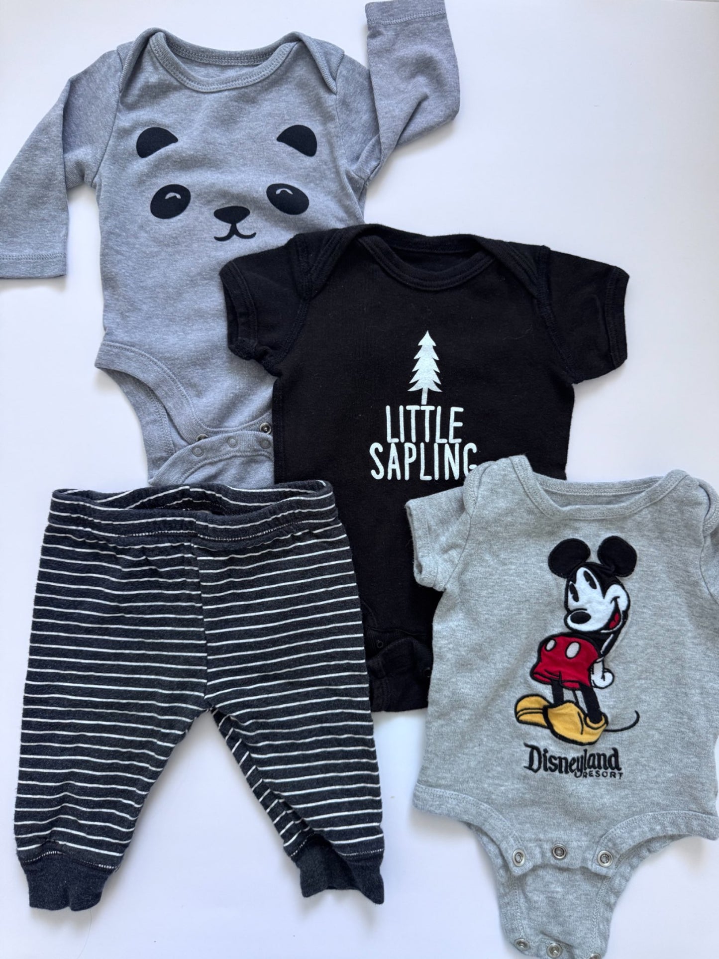 Black and White gender neutral outfits , Kids 3 Month (0-3M)